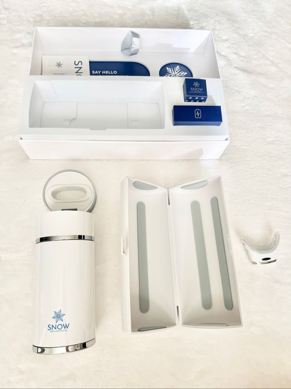 SNOW Teeth Whitening System Wireless LED Kit with Original Box
